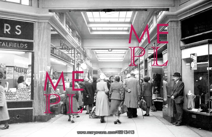  : Romford, Quadrant Arcade c1950