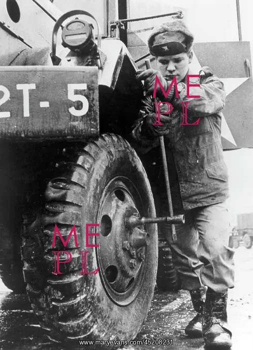 : Ron Yoke - The smallest U.S. soldier in Germany : Ron Yoke - The smallest U.S. soldier in Germany