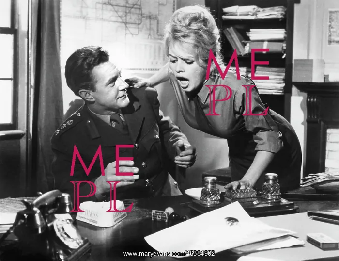 : Ronald Howard - Brigitte Bardot - Celebrity : Ronald Howard - Brigitte Bardot - Celebrity