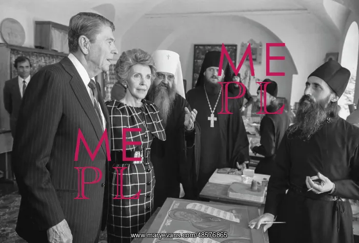 : Ronald Reagan visits USSR : Ronald Reagan visits USSR