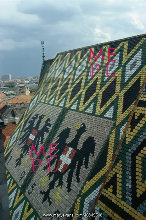 : Roof of Saint Stephen's Cathedral : Roof of Saint Stephen's Cathedral