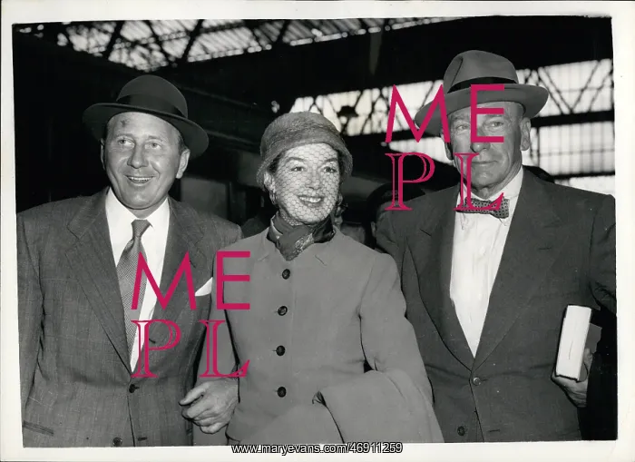 : Rosalind Russell, Frederick Brisson and George Abbott : Rosalind Russell, Frederick Brisson and George Abbott