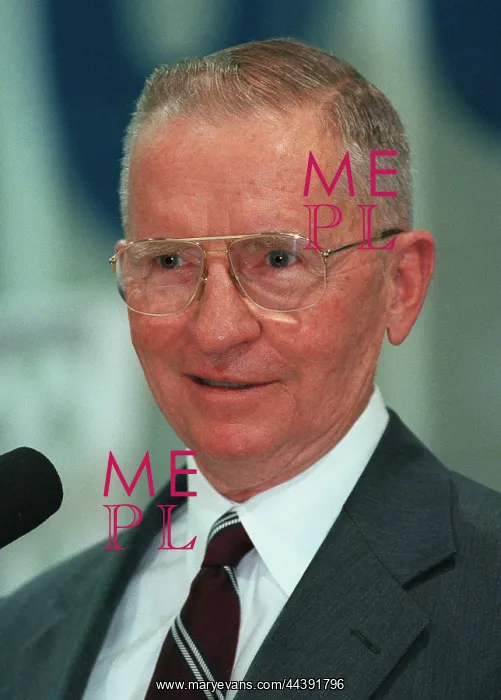  : Ross Perot