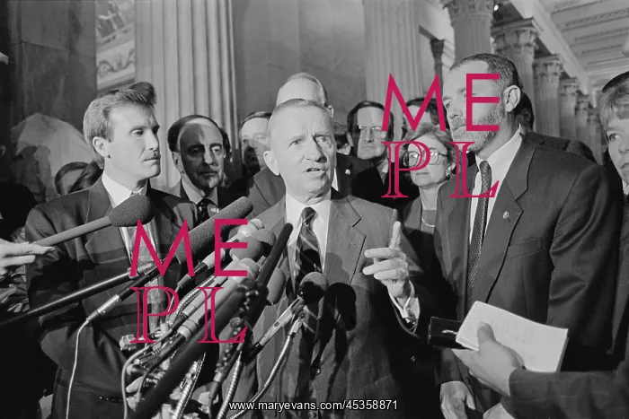 : Ross Perot received 18.9% of the popular vote in : Ross Perot received 18.9% of the popular vote in