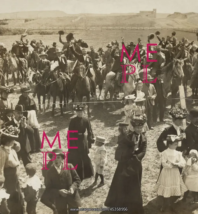 : Rough Riders, Span-Amer. War veterans, greet President : Rough Riders, Span-Amer. War veterans, greet President