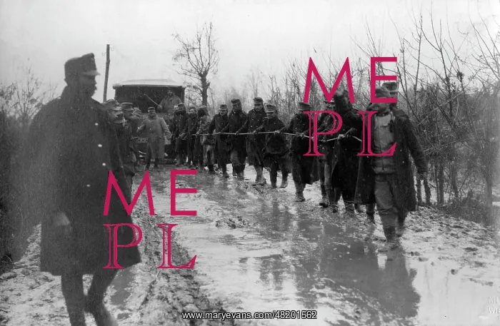 : Rough terrain in Serbia, 1915 : Rough terrain in Serbia, 1915