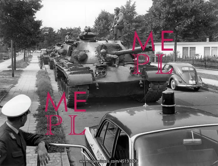 : Routine exercise of US army in Berlin : Routine exercise of US army in Berlin