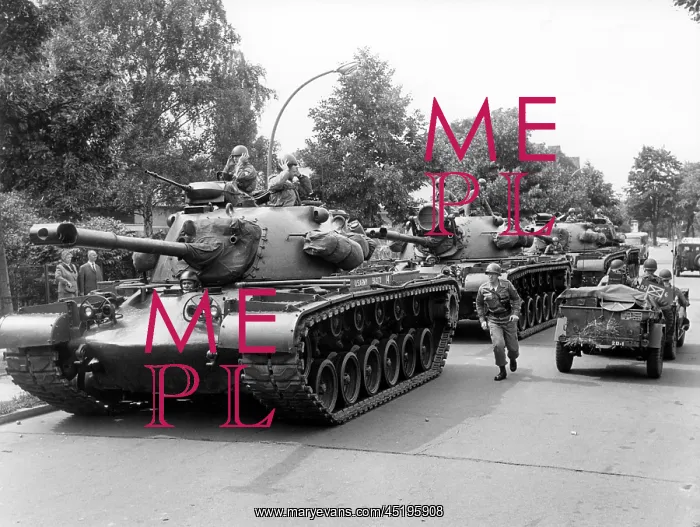 : Routine exercise of US army in Berlin : Routine exercise of US army in Berlin