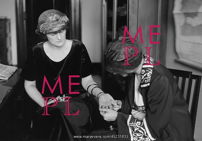 : Roxie Stinson having her fortune told after ? : Roxie Stinson having her fortune told after ?