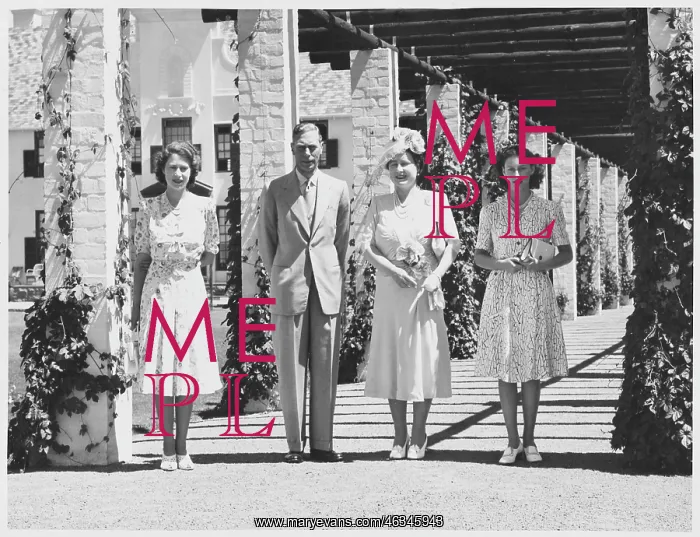 : ROYAL FAMILY 1947 : ROYAL FAMILY 1947