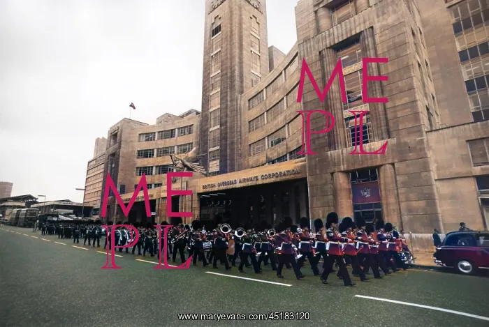  : ROYAL GUARDS BAND