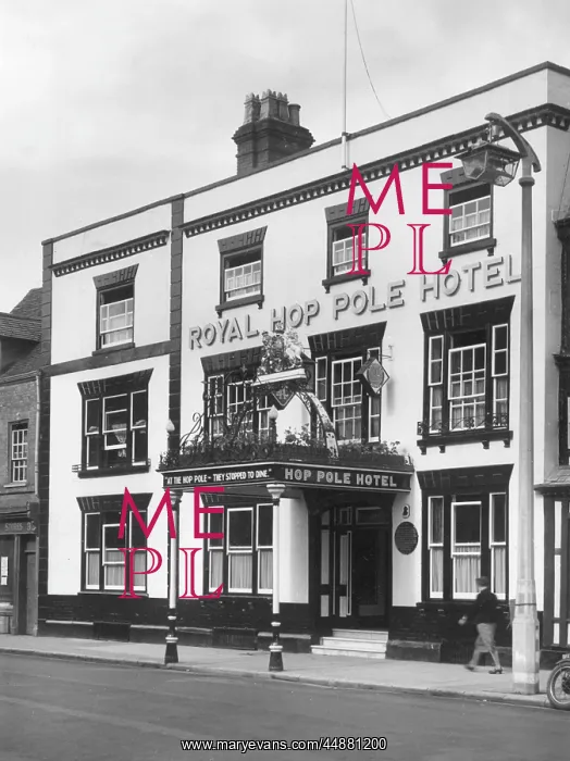 : ROYAL HOP POLE HOTEL : ROYAL HOP POLE HOTEL