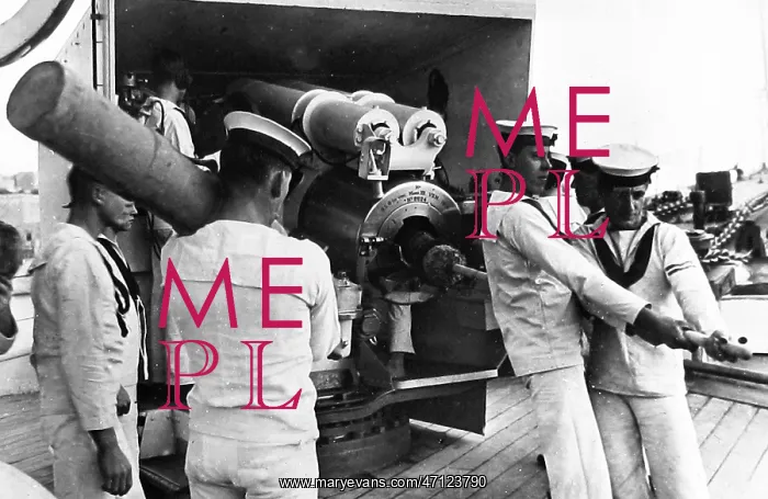  : Royal Navy Ramming home a projectile