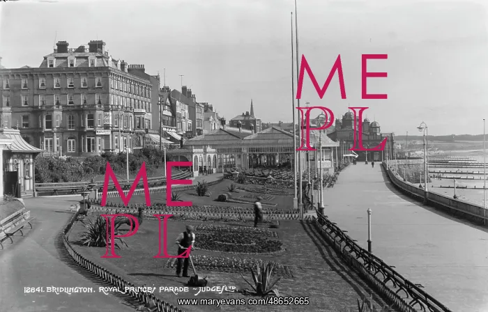 : Royal Prince Parade, Bridlington : Royal Prince Parade, Bridlington