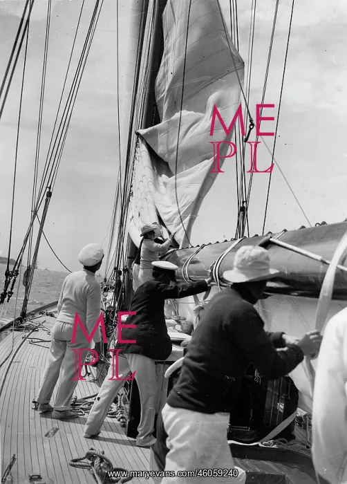  : Royal sailing regatta