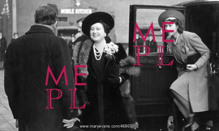 : Royal visit to LFB Lambeth HQ, WW2 : Royal visit to LFB Lambeth HQ, WW2
