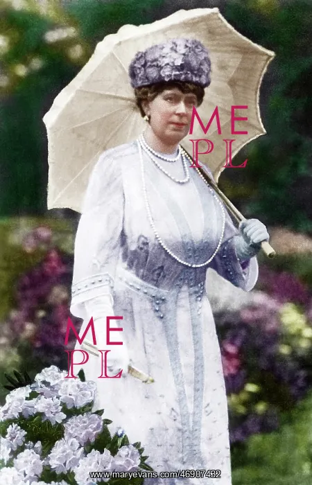 : Royals in Colour : Royals in Colour