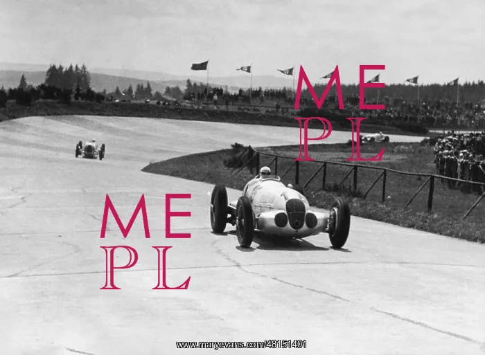 : Rudolf Caracciola during the Grand Prix of Germany at the Nu : Rudolf Caracciola during the Grand Prix of Germany at the Nu