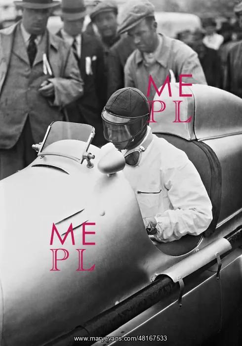 : Rudolf Caracciola in his racing car : Rudolf Caracciola in his racing car
