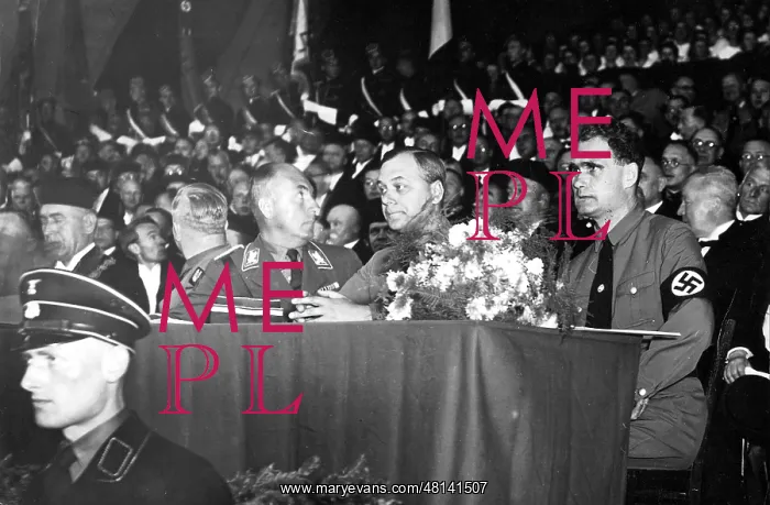 : Rudolf Hess, Alfred Rosenberg and Dr. Fritz Toth in Berlin : Rudolf Hess, Alfred Rosenberg and Dr. Fritz Toth in Berlin