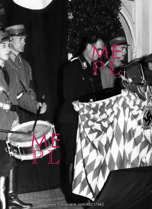 : Rudolf Hess at the convention of the healers, 1933 : Rudolf Hess at the convention of the healers, 1933