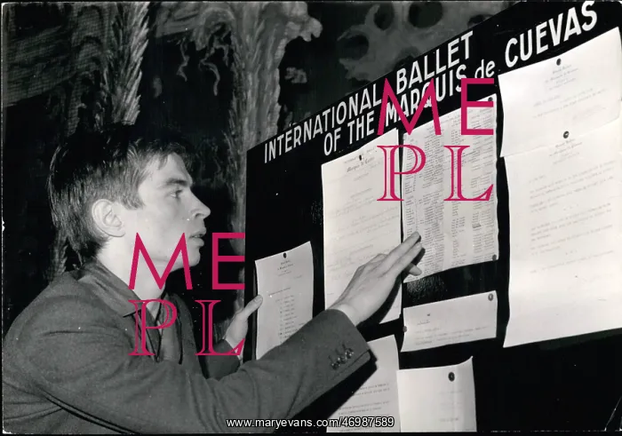 : Rudolf Nureyev checks ballet timetable, Paris : Rudolf Nureyev checks ballet timetable, Paris
