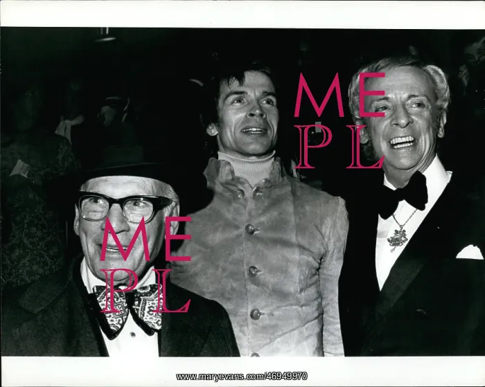 : Rudolf Nureyev, Sol Hurok and Robert Helpmann : Rudolf Nureyev, Sol Hurok and Robert Helpmann