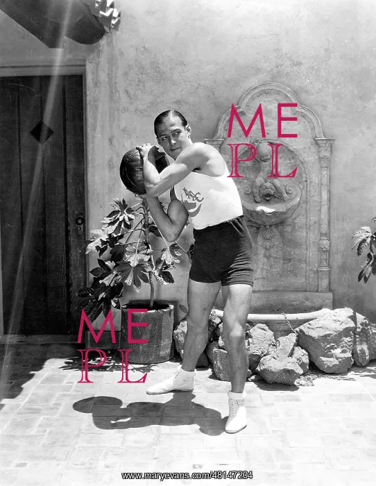 : Rudolph Valentino : Rudolph Valentino