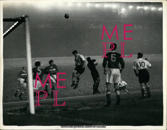 : Rugby - Soccer : Rugby - Soccer
