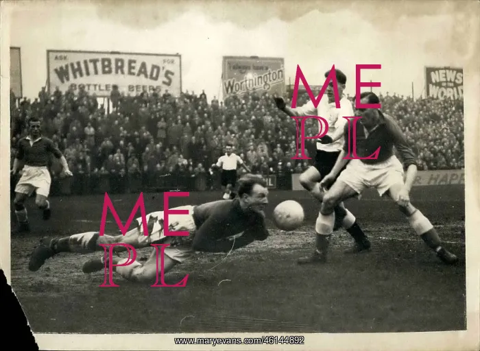 : Rugby - Soccer : Rugby - Soccer