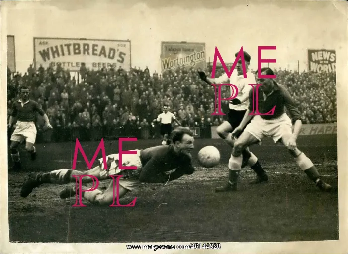 : Rugby - Soccer : Rugby - Soccer