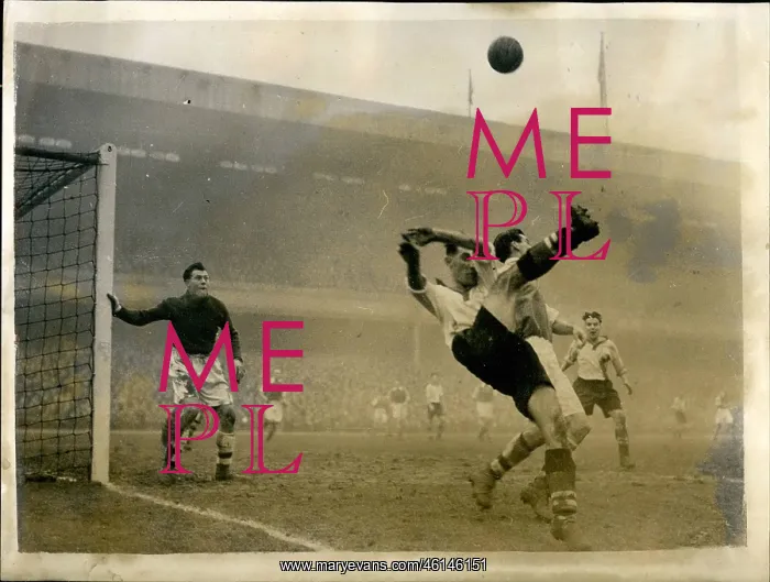 : Rugby - Soccer : Rugby - Soccer