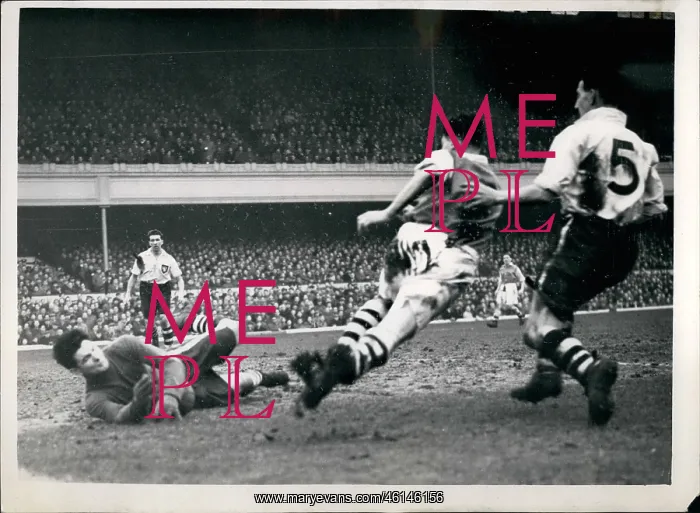 : Rugby - Soccer : Rugby - Soccer
