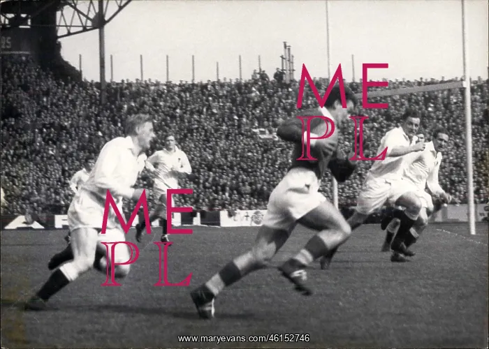 : Rugby - Soccer : Rugby - Soccer