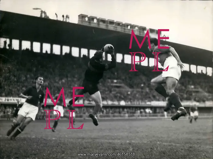 : Rugby - Soccer : Rugby - Soccer