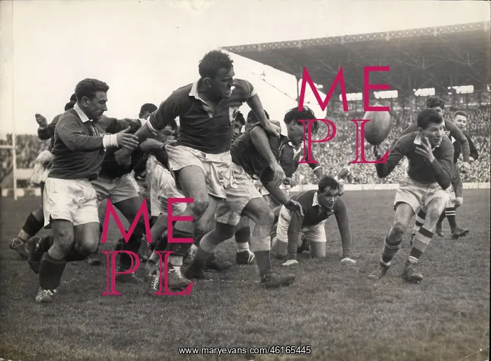 : Rugby - Soccer : Rugby - Soccer