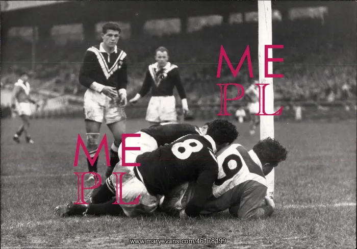 : Rugby - Soccer : Rugby - Soccer