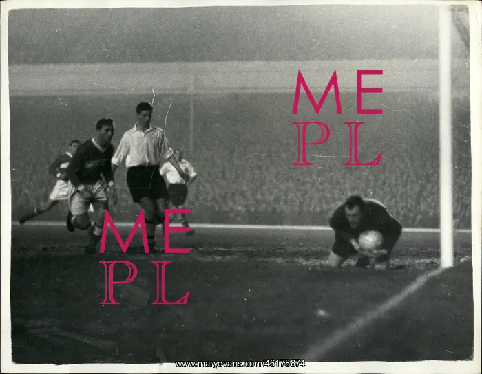 : Rugby - Soccer : Rugby - Soccer