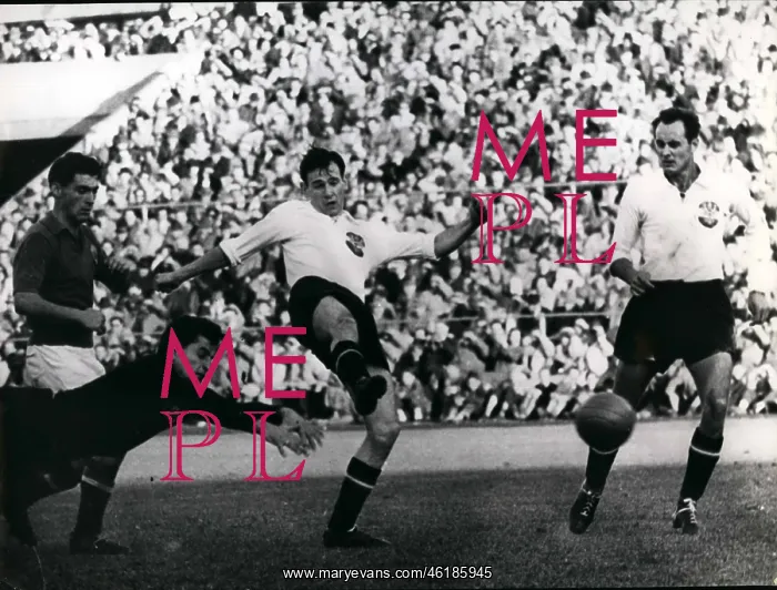 : Rugby - Soccer : Rugby - Soccer