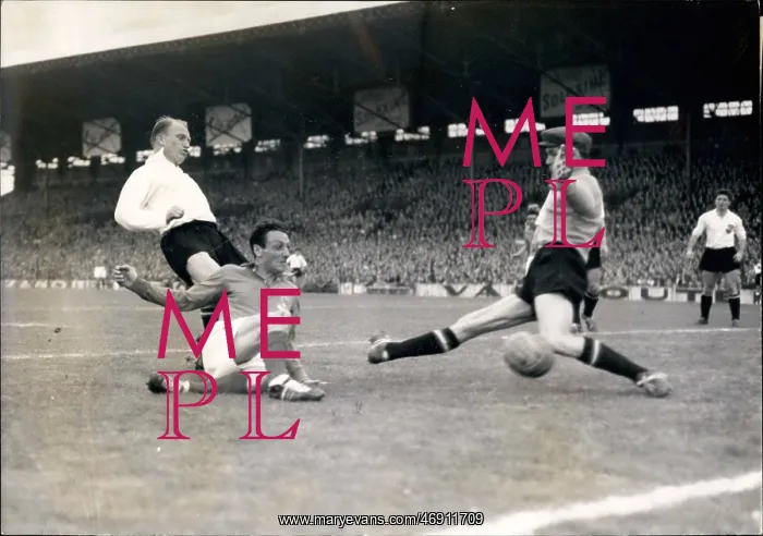 : Rugby - Soccer : Rugby - Soccer