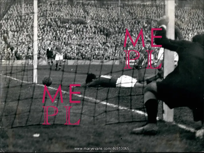 : Rugby - Soccer : Rugby - Soccer