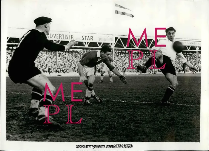 : Rugby - Soccer : Rugby - Soccer