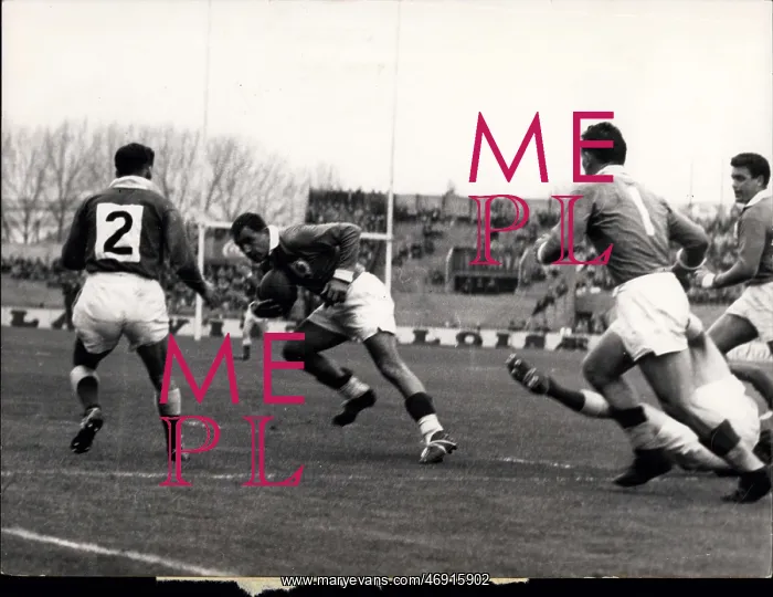 : Rugby - Soccer : Rugby - Soccer