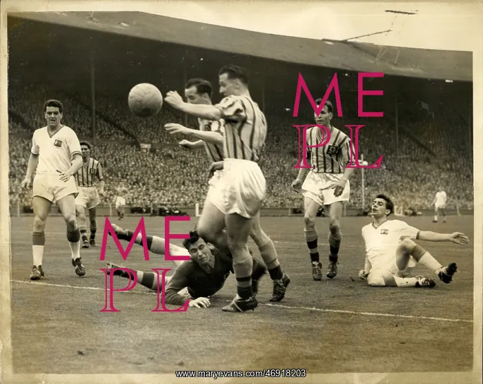 : Rugby - Soccer : Rugby - Soccer