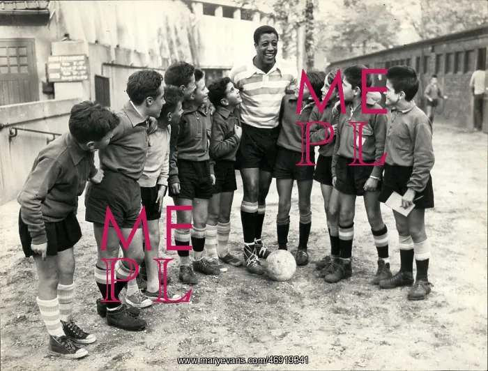 : Rugby - Soccer : Rugby - Soccer