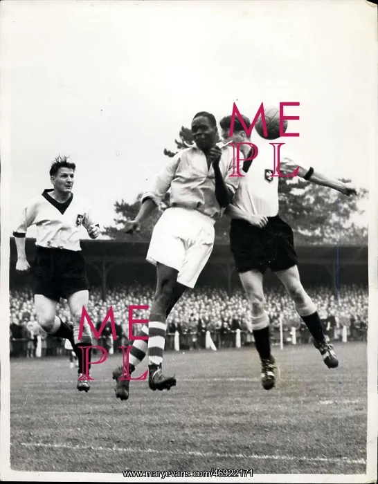: Rugby - Soccer : Rugby - Soccer