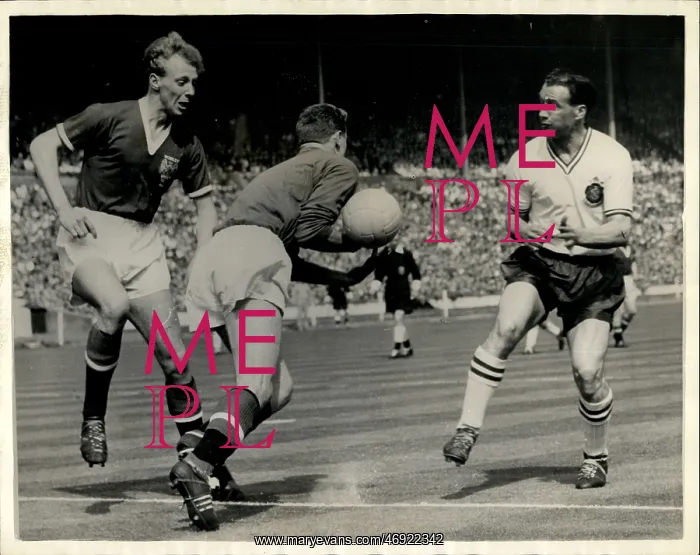 : Rugby - Soccer : Rugby - Soccer