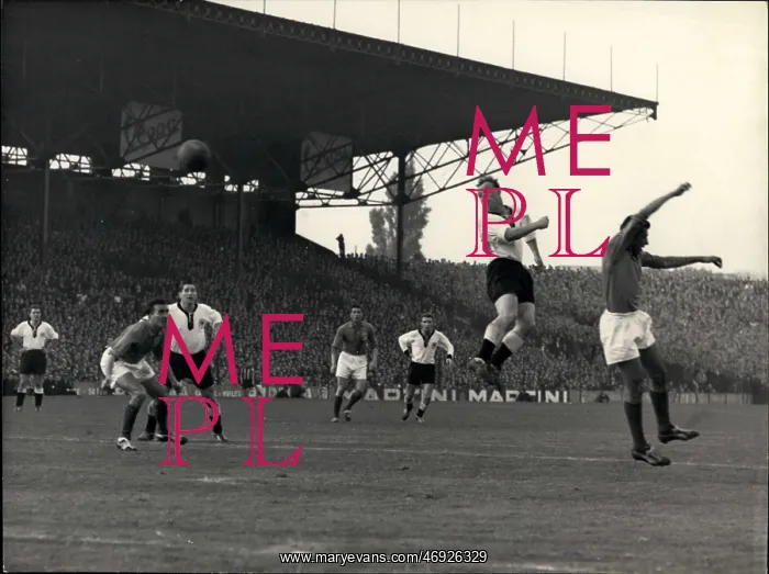 : Rugby - Soccer : Rugby - Soccer