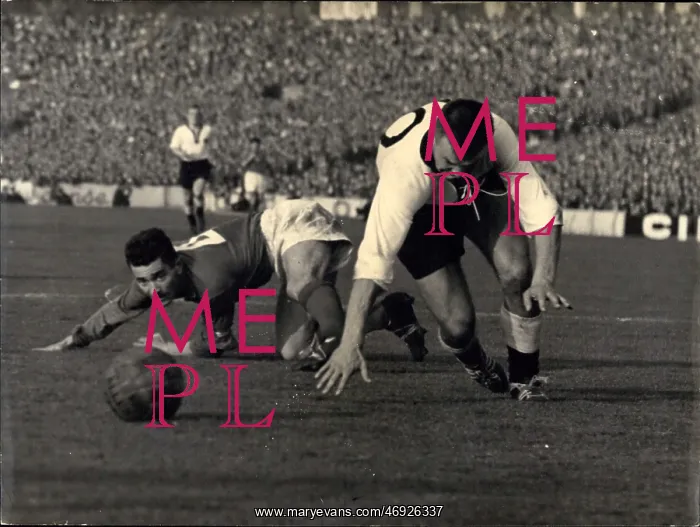 : Rugby - Soccer : Rugby - Soccer