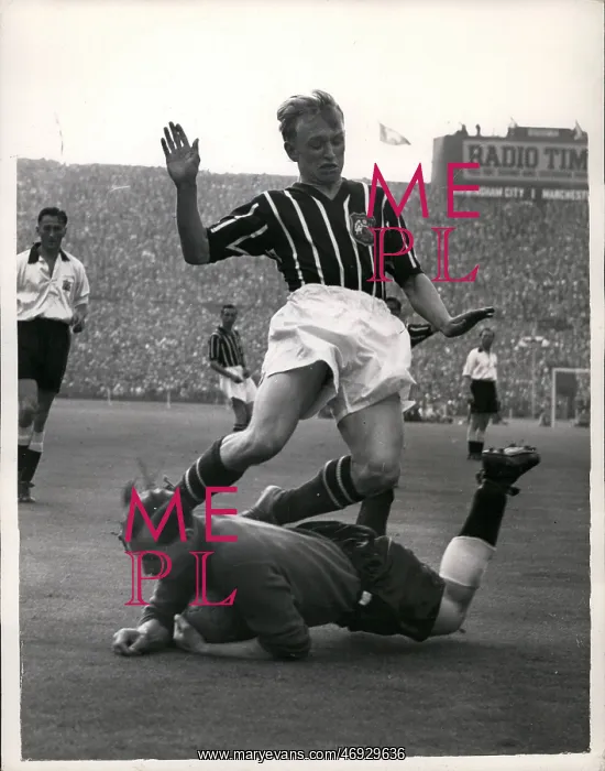 : Rugby - Soccer : Rugby - Soccer
